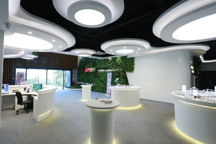 浙江省副省長梁黎明一行蒞臨雄邁公司，深入考察智能產品技術開發(fā)